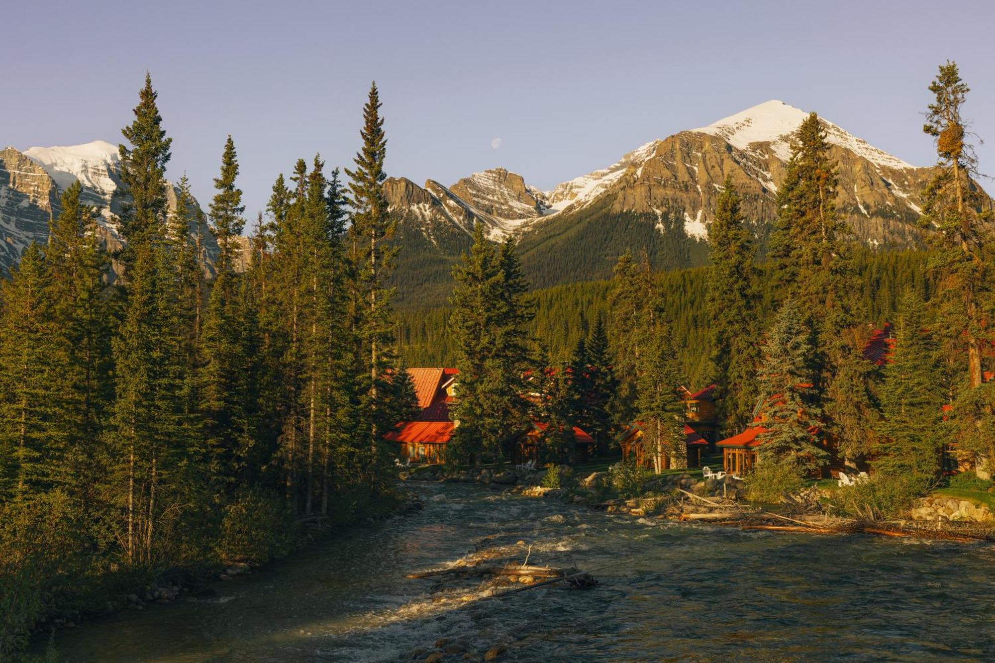 Post Hotel & Spa Lake Louise Exteriér fotografie